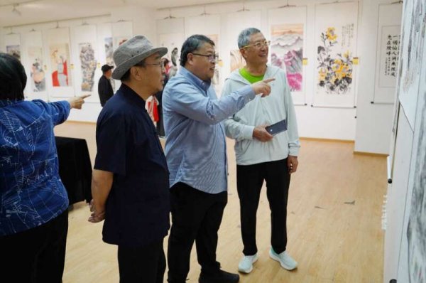 上海配资网 北京市朝阳区社区流动美术馆搭建群众文化“连心桥”